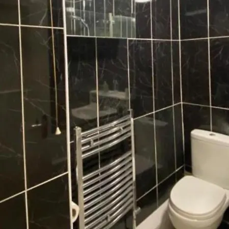 Normanton Guest house